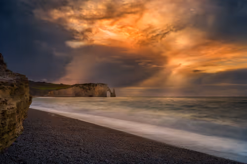 Item #33905874090819082513688943538230910820806372635716531311002980237725935861761 Media