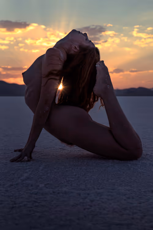 Item #83332782865168099246111470793904216784049773190563389119764666121220817682433 Media