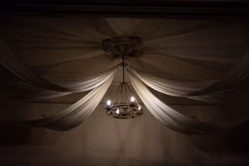 Item #105475816949175725597838668609224528502922702307421382918206128494617334644737 Media