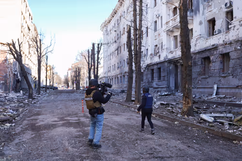 Item #5554232310831615582712539694976424972684584197060068009451055399249364647937 Media