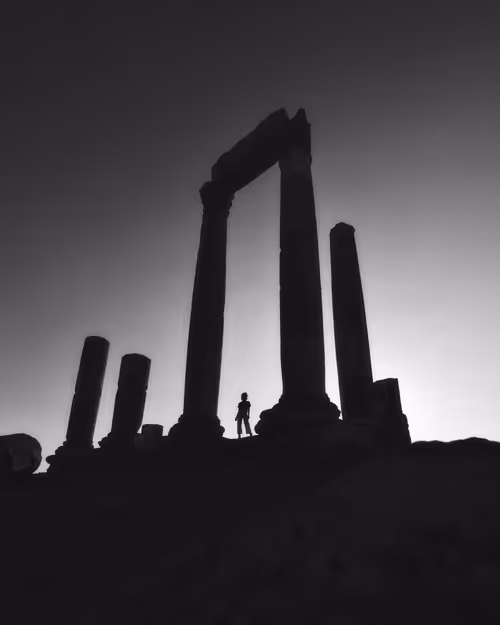 Item #44843267928384616295570388666005333348511305641032866018452810657858230157313 Media