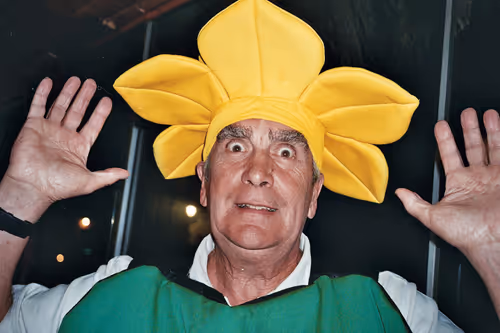 Item #108114342104392653736314500859474189257367411327069604905681252956735572803585 Media