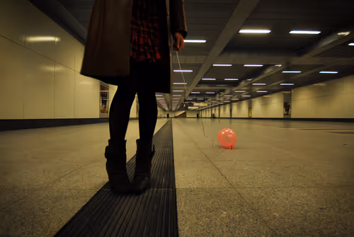 Item #98535645346480163211976744425523768733898031032334714321788474461862664077313 Media