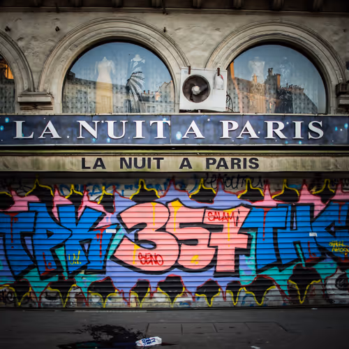 Item #25573978224658262665972962704088248343530763356881376954458529738556279095396 Media