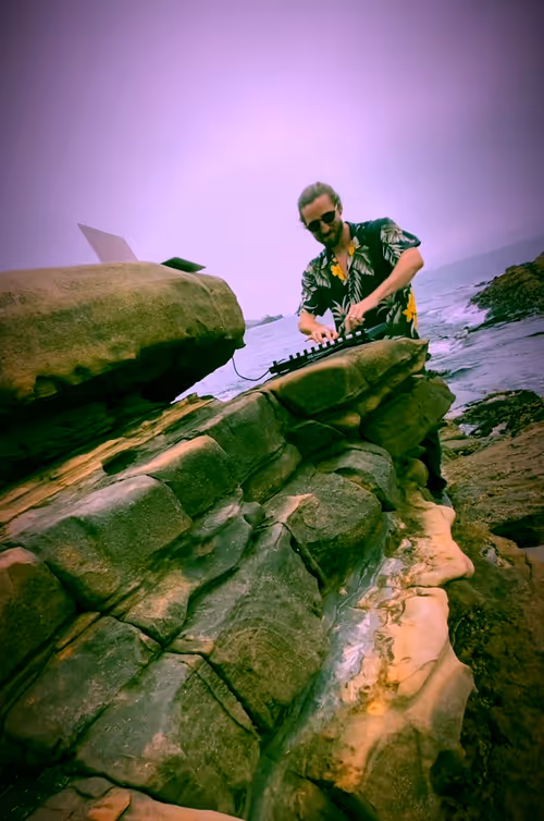 Item #90340865945874625445614988896862381422972171019461372856683279719346638684161 Media