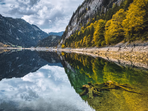 Mirroring Reflections