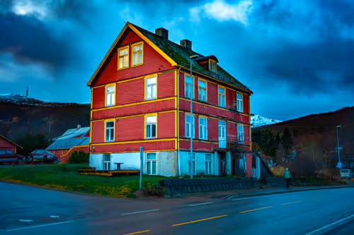 Item #63134945294261859625177552331781938641917245497609761794332943222503832027137 Media