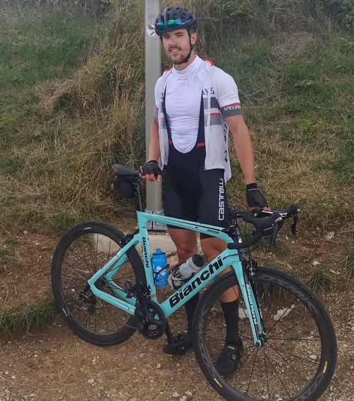 Item #35643411098576877305057509121838093014142283430323492401104929198524904505354 Media