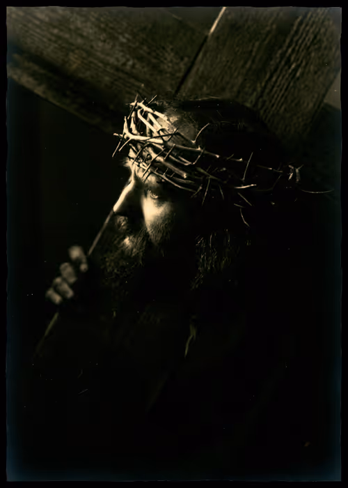 Item #53706928691254762146415968452705327218732098500173756141491068788132208967681 Media