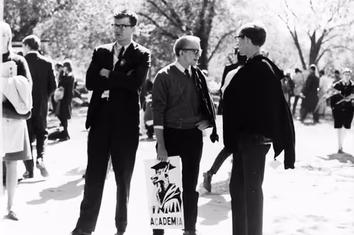 Item #103869953884735727563221393256320645863605690120870363676987596896103752007681 Media