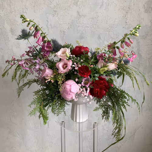 Item #52472368928816429554604047410936556897073572941811707294157643040479837783712 Media