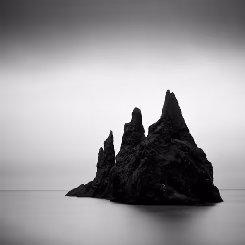 Item #46448320690235251329430811416754344806900568811050689934660167628166212354049 Media