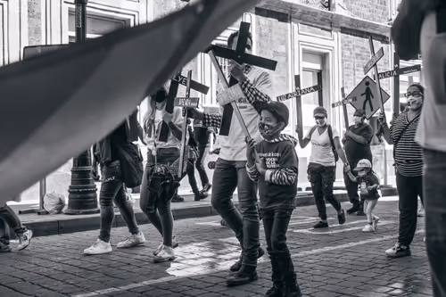 Item #51407189638115312508155978041268199969570618577551145156366977404974126858241 Media