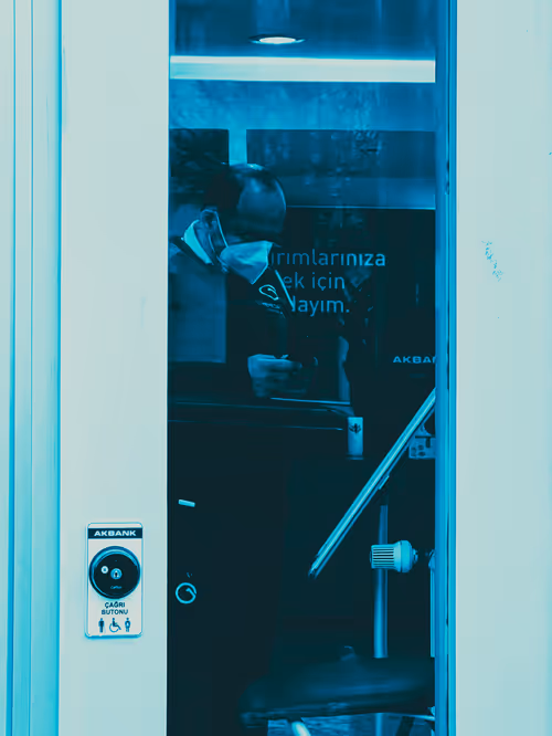 Item #53971900352165133628402345628134757664238077359339048076666960093868086788097 Media