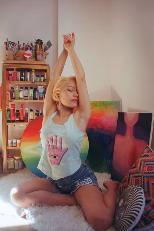 Item #108114342104392653736314500859474189257367411327069604905681252908357061181441 Media