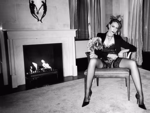 Item #32943377518099594456813967973387643300391306309809104179292286983068660531201 Media