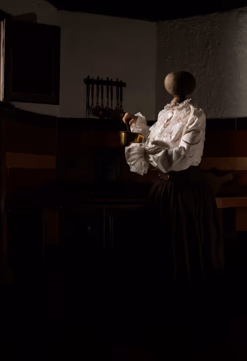 Item #65944253536368355183911176493195225270451461120377666666009501316843877433345 Media