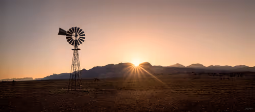 Item #5616953568499340907775711825497604278044637464082209410752742905531135426561 Media