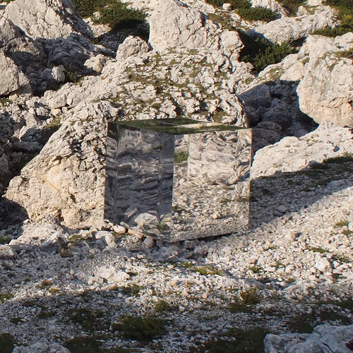 Item #77420488806397133330525240221901748923623733359161899369760968705019165540353 Media