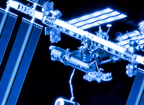 Item #22784975287236958337308240387315864816186773760436860779516205636721294966785 Media