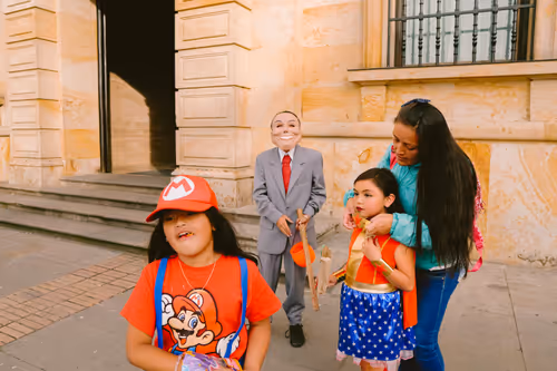 Item #27121080157941050987513460384330730201476318778818369779606053881466109034497 Media