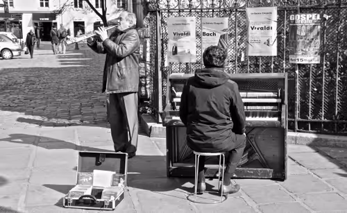 Item #40449787652065743018640773044495240111019622512701765753694833025842069635073 Media