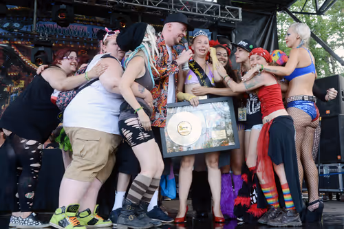 Item #44342675961109375462989417905387760220249458384552523538214946776663862542337 Media