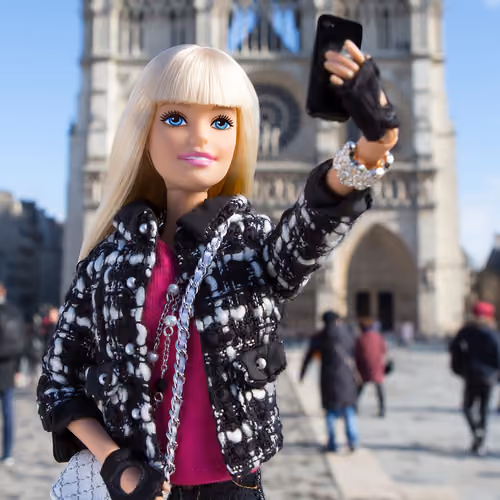 barbie selfy