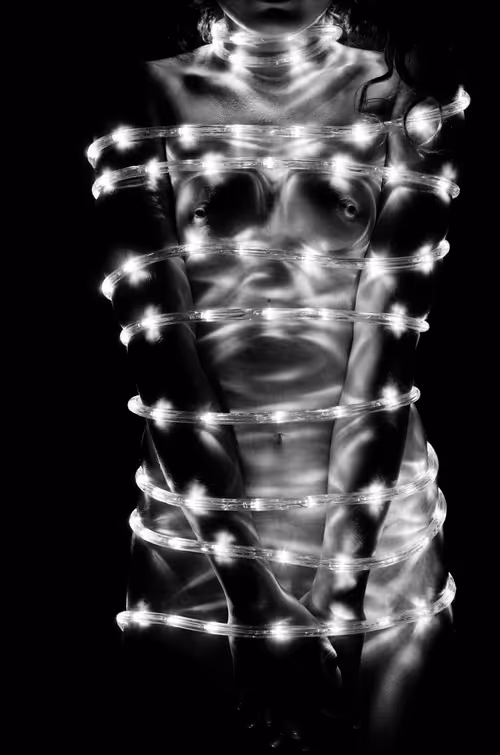 Item #70289319365106585804931549066401486636647081515815684097840626584050923995137 Media