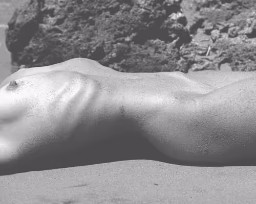 Item #2055314776774275735872108867371014690799154459385888220399526642012144009217 Media