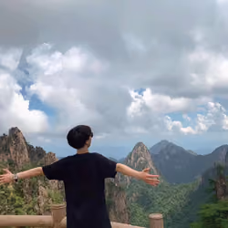 杨予之