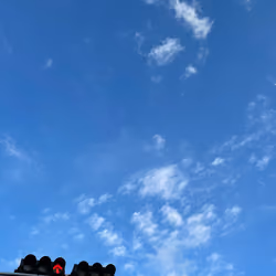 Sky when i parking at the red light