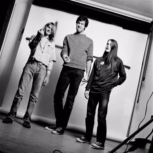 Item #24460042610638516058947371250238633898033226268786963695065259058336182042625 Media