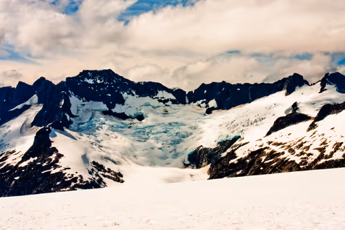 Item #888198070620530782295992843188489433267157345827485471243103235851600003073 Media