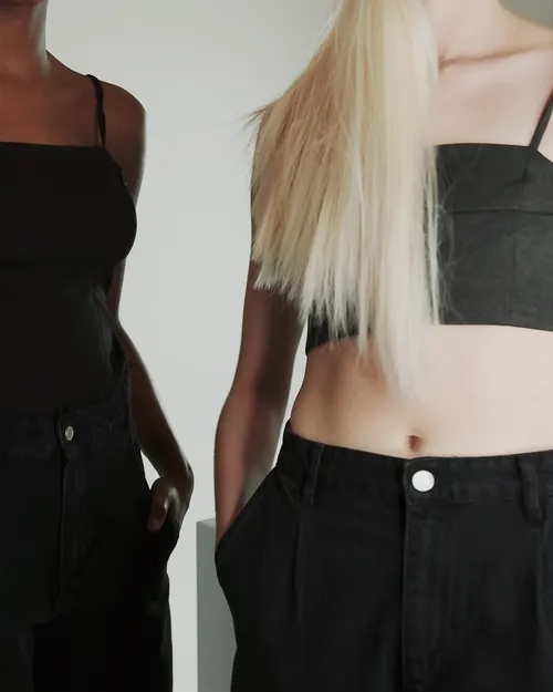 Item #51374509868160355134820606845996444164683722033440710645558628630438887817217 Media