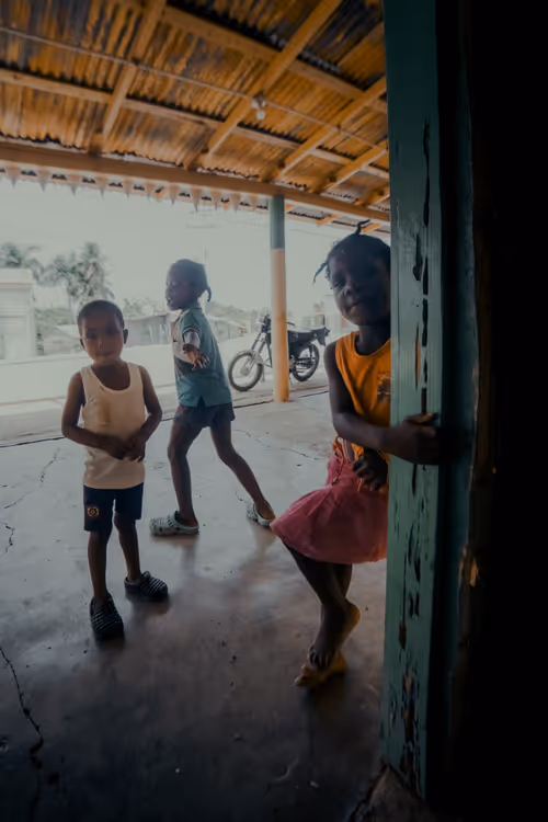 Item #74875889141145645292753782198545527001710615385351102791311981740722315329537 Media