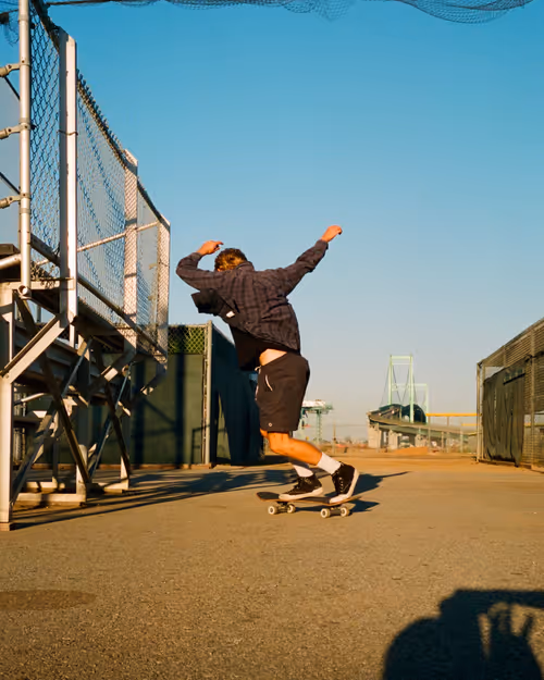 Item #103337611933110337448161440806560268112476320183319594419260887114251646271489 Media