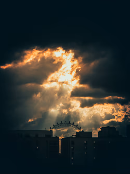 Item #20964765935650311927620663506308595459672711909471957828100822727621232033793 Media