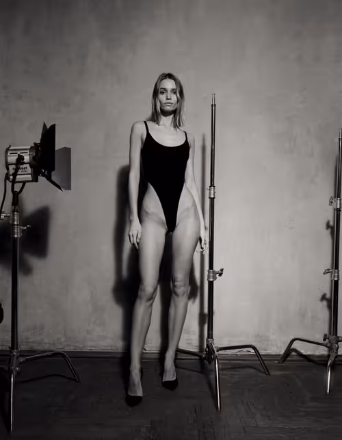 Item #50867123626424774834261631235437206087051938967624587772037365432396269223937 Media