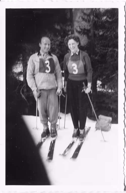 Item #15134709310911277842728697403753673439210482131750318059492546343134056939521 Media