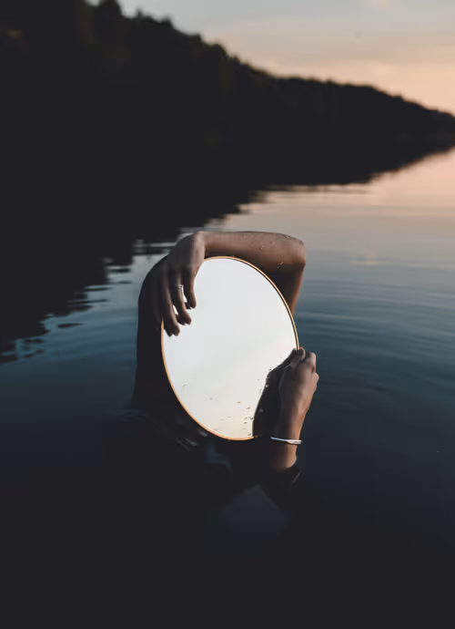 Item #40108322951802129361594584681119870045558526777819700458629971009568048676865 Media