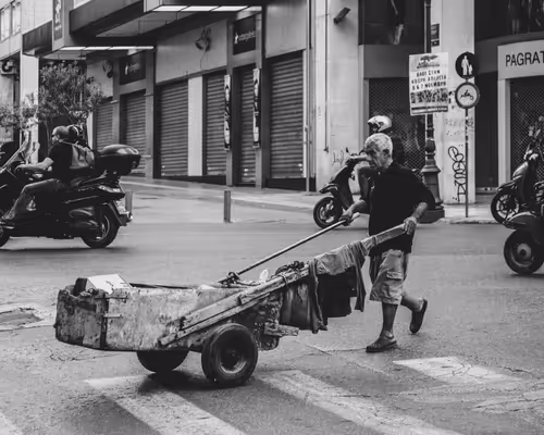 Item #692228807633545716775757127906681102618653973765444029041337449138882609153 Media