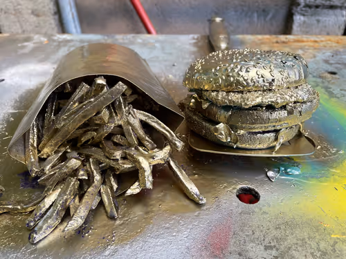 Item #96980589418241390712147429187600573707243645183759256686646524259111796736001 Media