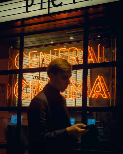 Item #40803948805733902503206790242543347265364336779031956004937443683052824821761 Media