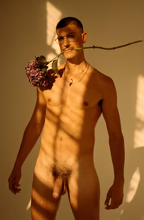 Item #113950325224032325777235798406949681451053815033305913580888996270385594892289 Media