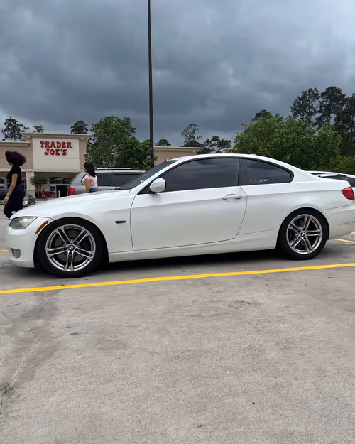 Item #72285103128433545043570108664580024825055092707049539899212595847253047902209 Media