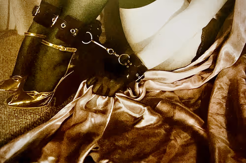 Item #61506933017025077700530557016983025704437525597845185547692606882832254500865 Media