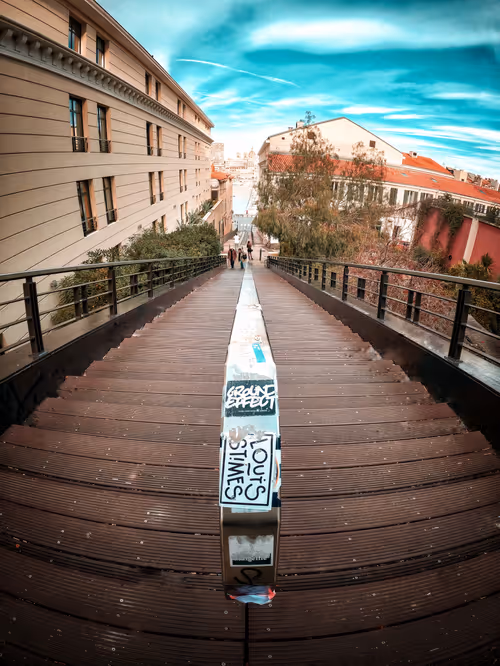 Item #38518121465561927767335068220041833566284498023600994966798612443006985306113 Media