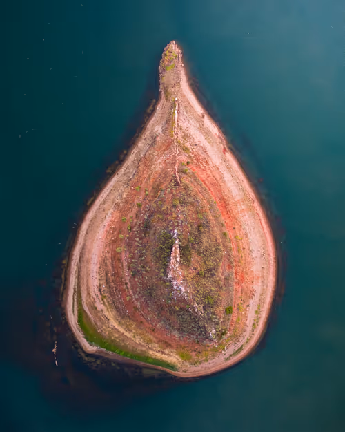 Item #98364308577151193896223353629965486931327977974902168475633960483598393933825 Media