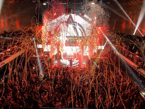 Item #81502579898277150353033734927483914682173799916853565085596411602671830564865 Media